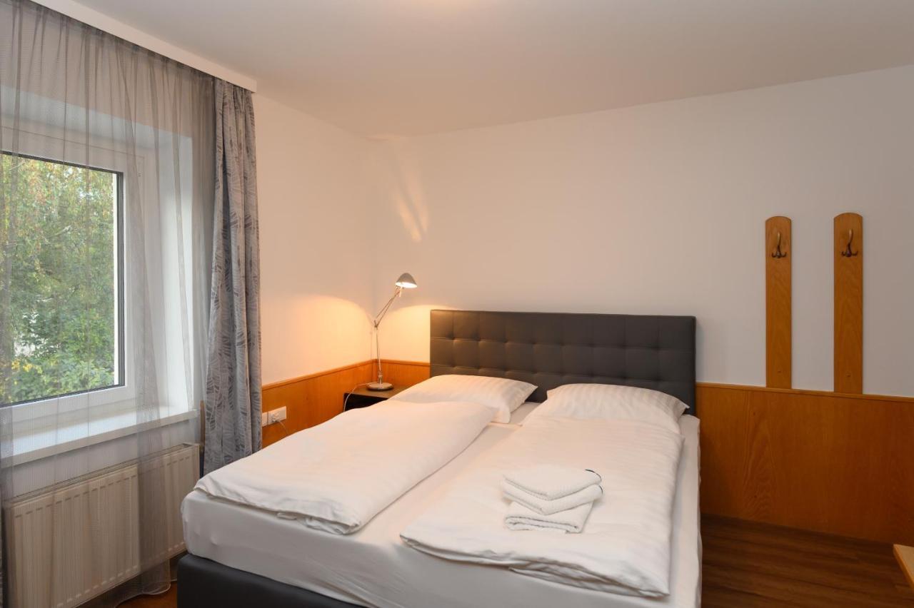Das Landhof Linz Esterno foto