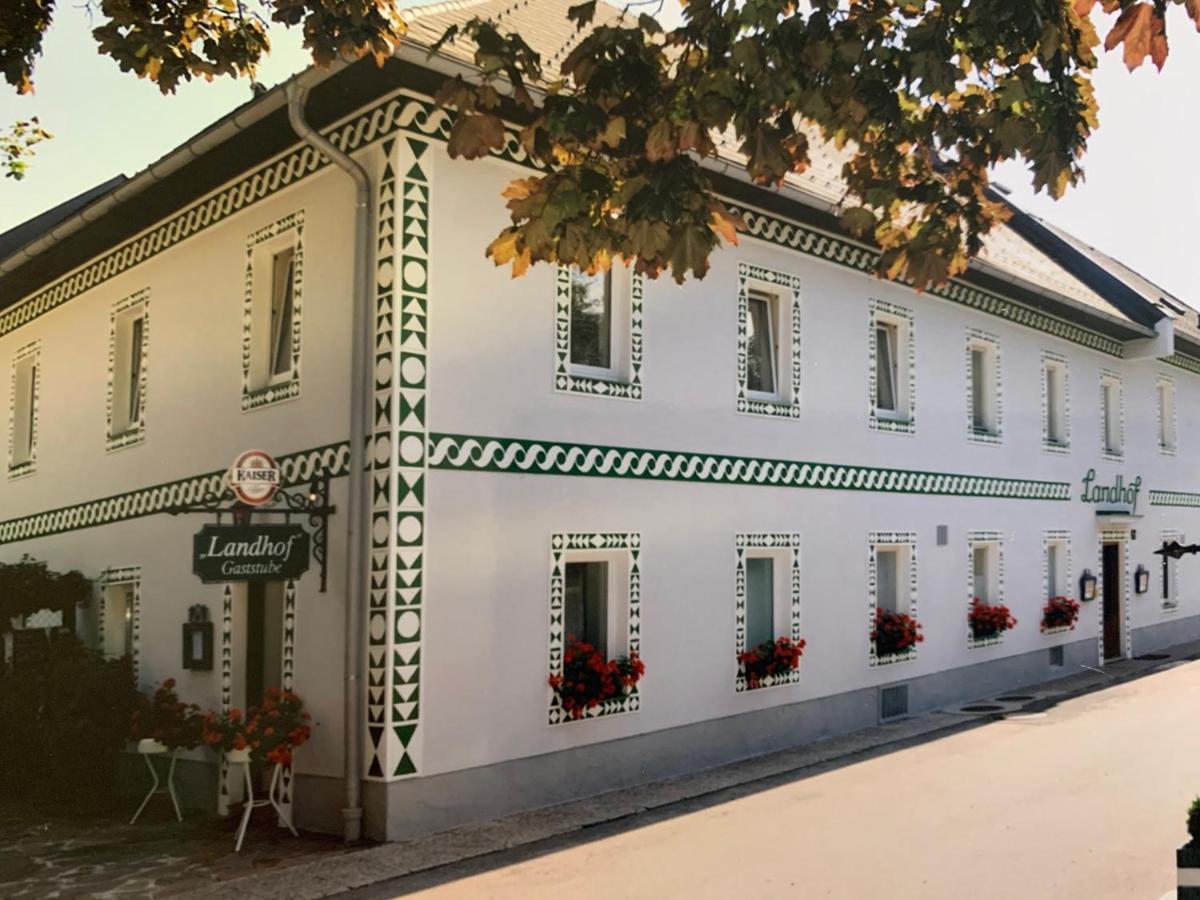 Das Landhof Linz Esterno foto